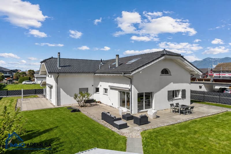 Spacieuse villa individuelle de 269 m² avec 2 logements, sur une parcelle de 1'009 m² au Bouveret ! (2)