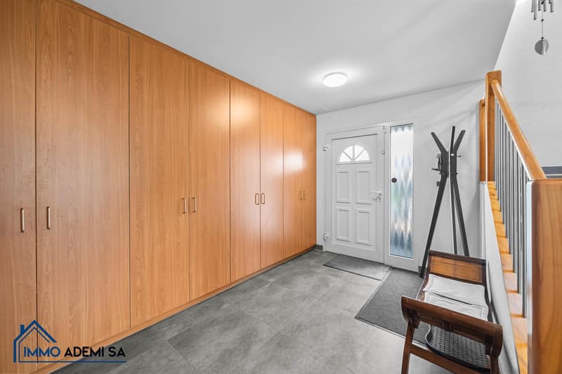 Spacieuse villa individuelle de 269 m² avec 2 logements, sur une parcelle de 1'009 m² au Bouveret ! (11)