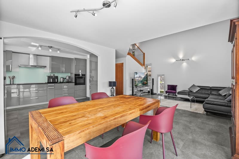 Spacieuse villa individuelle de 269 m² avec 2 logements, sur une parcelle de 1'009 m² au Bouveret ! (15)