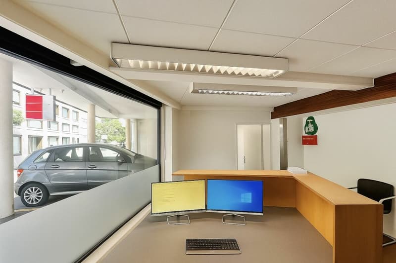 Garage tradizionale con cuore e futuro (5)
