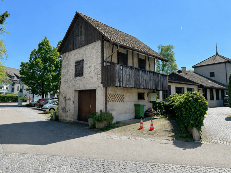 3 ATTRAKTIVE ALTSTADTWOHNUNGEN PLUS NEBENGEBÄUDE (6)