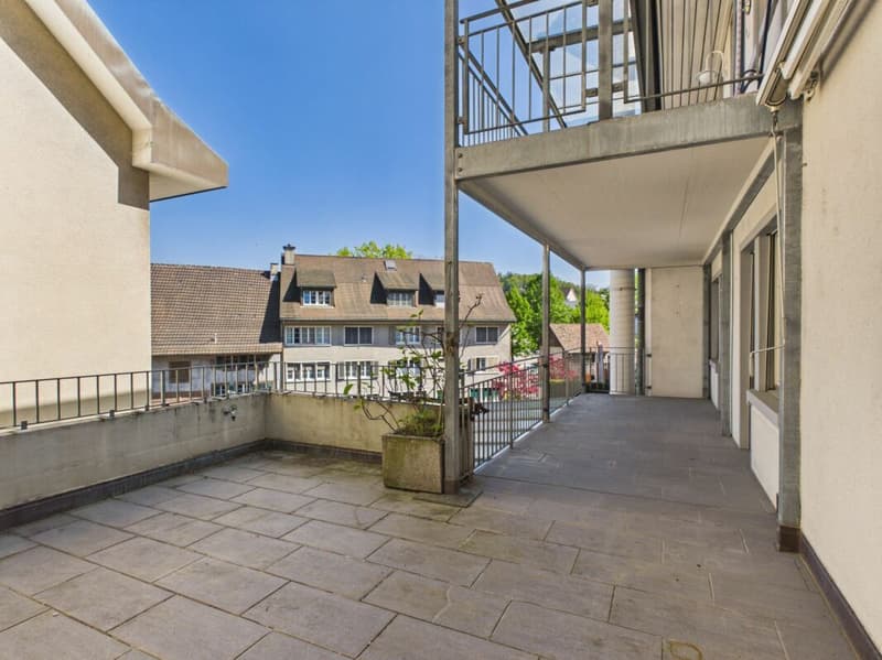 3 ATTRAKTIVE ALTSTADTWOHNUNGEN PLUS NEBENGEBÄUDE (5)
