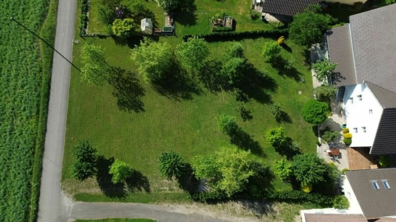 763 M² BAULAND - RUHIG, SONNIG UND PRIVAT (2)