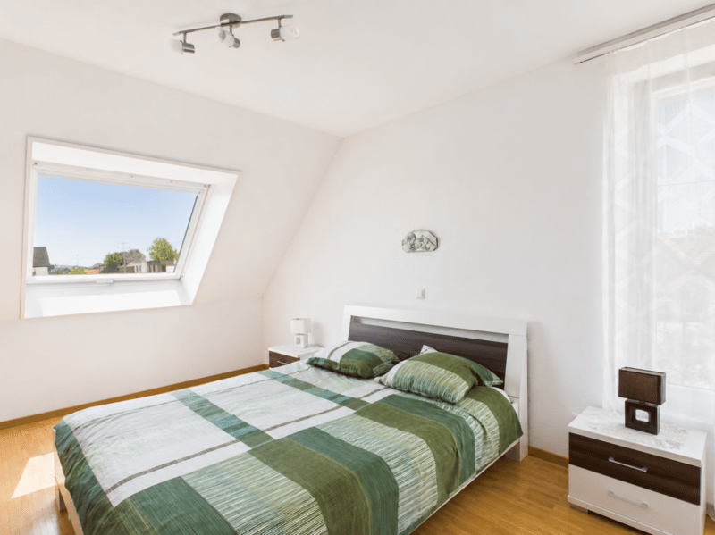 VIEL PLATZ UND HELLE ZIMMER AN ZENTRALER LAGE (6)