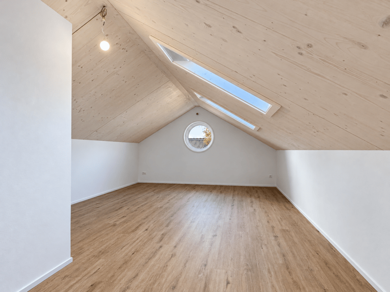 GROSSZÜGIGE MAISONETTE MIT DACHCHARME IM ERSTBEZUG (5)