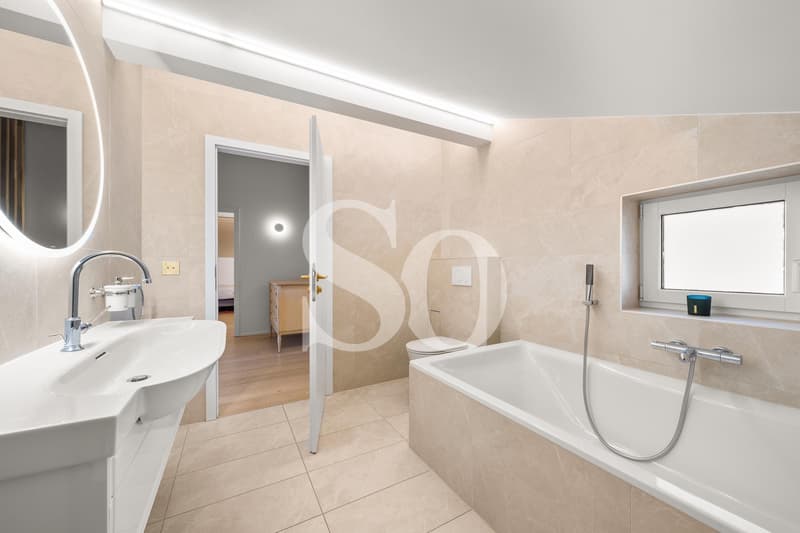 Exclusivité: Villa Rénovée avec Piscine, Vue Lac et Mont-Blanc (10)