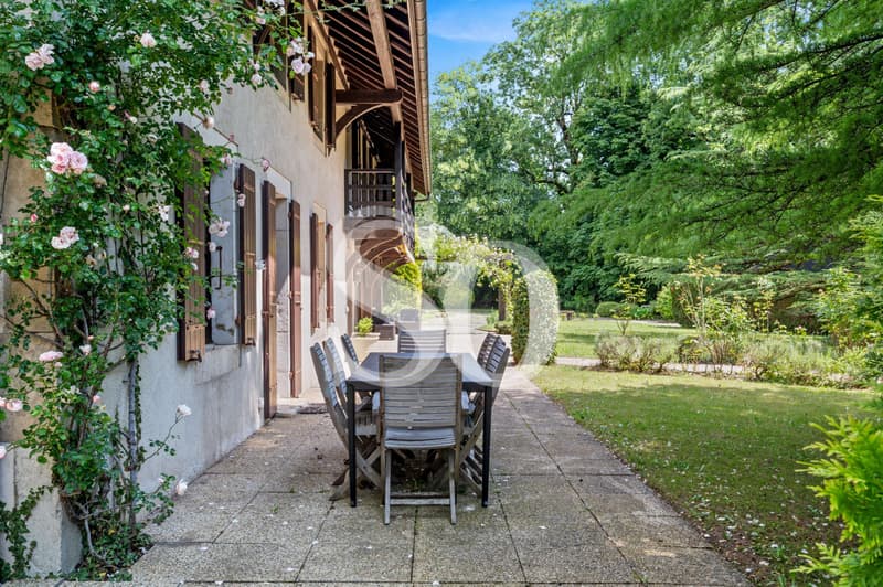 Co-Exclusivité: Belle Villa de Caractère Située à Gingins (1)