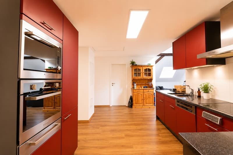3.5-Zimmer-Dachwohnung mit Charme in Holderbank (2)
