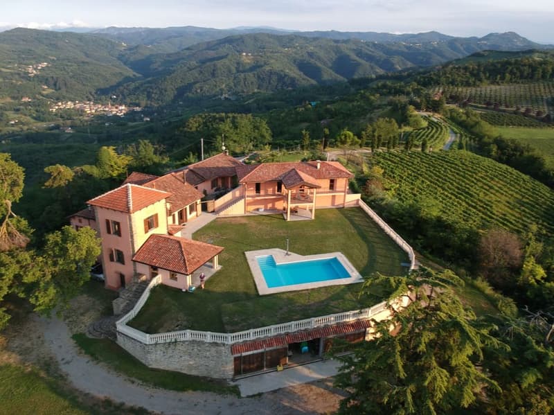 Dream property in a unique location (2)