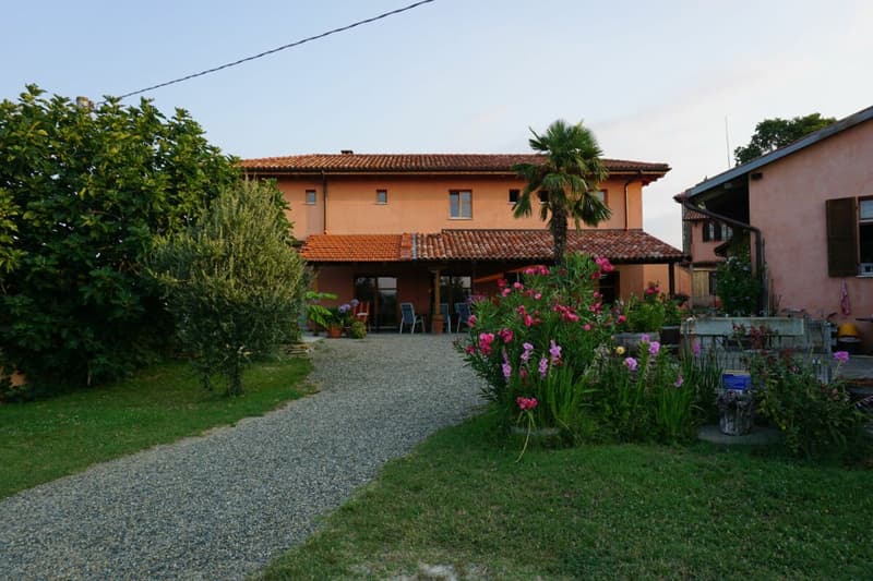 Dream property in a unique location (10)