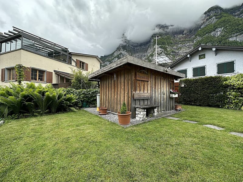 7.5 Zimmer-Einfamilienhaus mit schönem Garten (12)