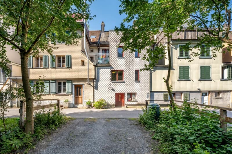 Attraktives  6.5 Zi.- Reiheneinfamilienhaus zum mieten in Ennenda bei Glarus (11)