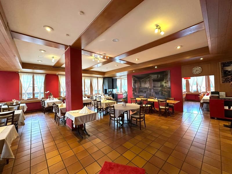 Charmantes Restaurant mit Terrasse und neuer Küche (3)