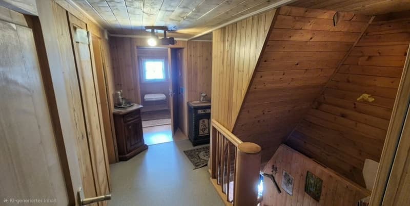 CHARMANTES HAUS MIT ANGRENZENDEM HOLZHAUS - VIEL RAUM FÜR NEUE IDEEN (7)