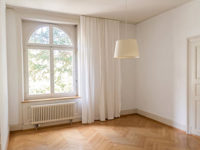 ZENTRAL GELEGENES BÜRO MIT 2 ZIMMERN UND VIEL CHARME (1)