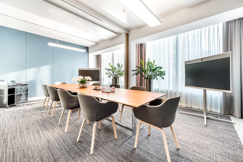 Modernes Geschäftshaus, ideal für eine Bank (4)