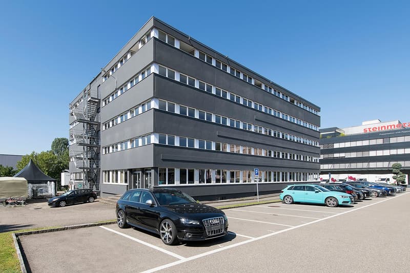 Attraktive Gewerbe- und Lagerflächen in Volketswil – Top Lage nahe A53 (2)