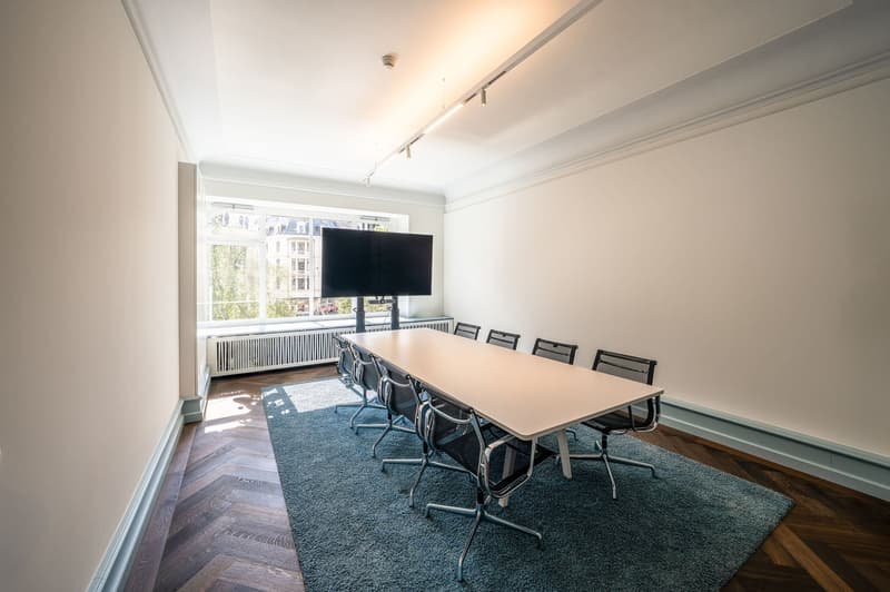Neu ausgebautes und gekühltes Büro an der Bahnhofstrasse (5)