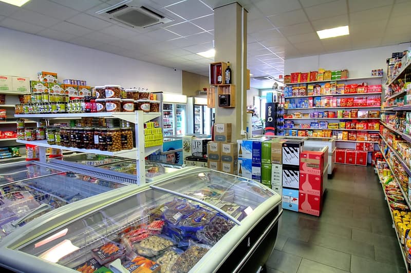 Chippis - Local commercial déjà loué (5)