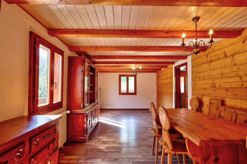 Opportunité | Établissement de restauration avec appartement attenant (13)