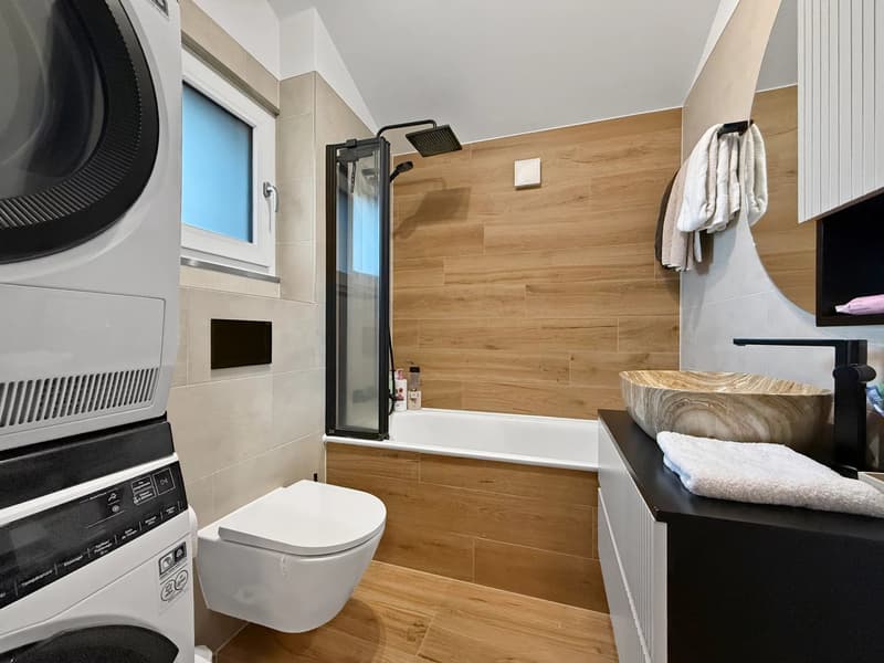Aproz | Écologie, design et confort moderne pour cette villa de 3,5 pièces (11)