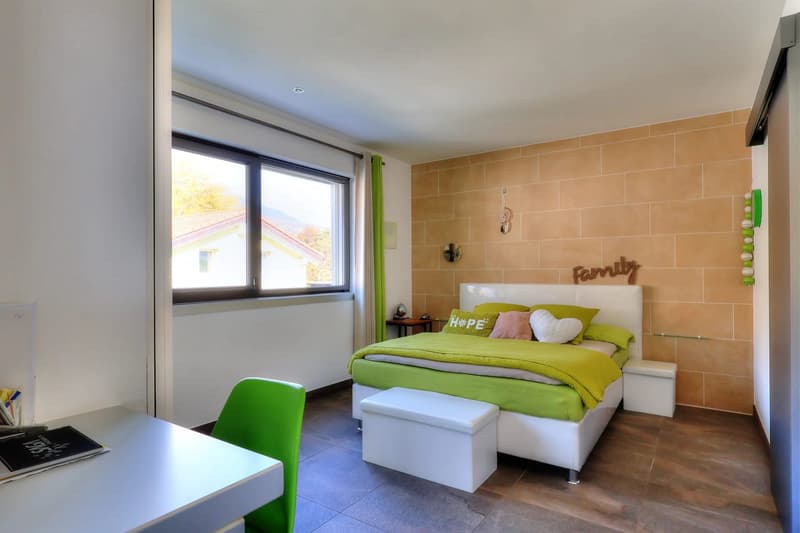 Prestigieuse villa individuelle de 6.5 pièces avec piscine et ascenseur (11)