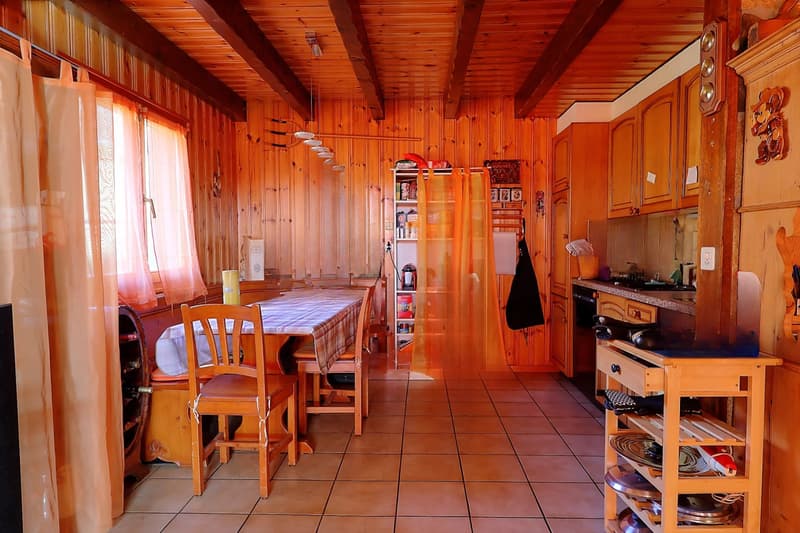 Chalet 4,5 pièces, entre pistes et bains thermaux (4)