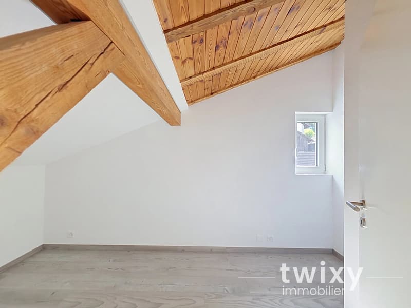 Chalais | Duplex de 4 pièces rénové, au coeur du village (12)