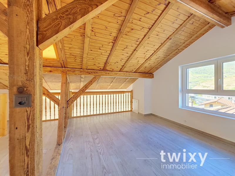 Chalais | Duplex de 4 pièces rénové, au coeur du village (10)