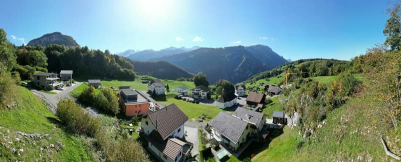 Bauland Mitten in der Natur an Hanglage mit Aussicht (5)