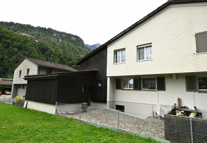 Gepflegtes, einseitig angebautes 5-Zimmer-Einfamilienhaus (3)