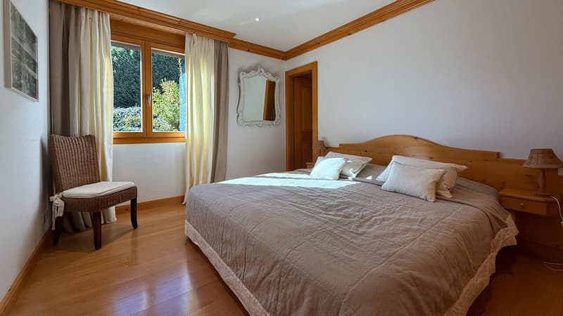 Chambre 1 / Room 1 / Camera da letto 1