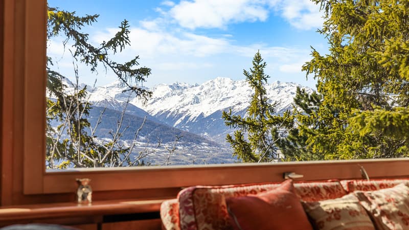 Vue vers l'extérieur depuis le salon principal