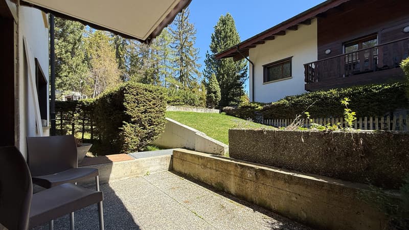 Petite terrasse extérieure / Small outdoor terrace / Piccola terrazza esterna