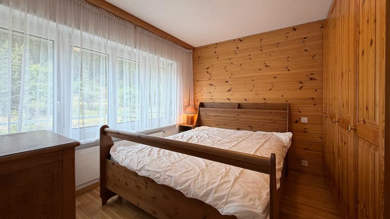 Chambre double avec armoires / Double bedroom with closets / Camera doppia con armadi