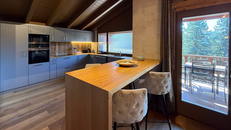 Cuisine (Vue 1) / Kitchen (View 1) / Cucina (Vista 1)