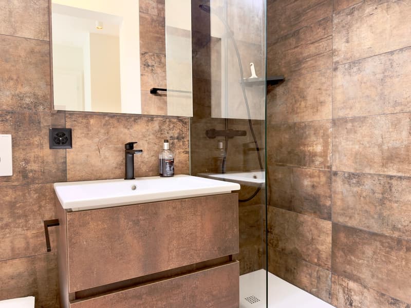 Salle de douches 1 / Shower Room 1 / Sala docce 1