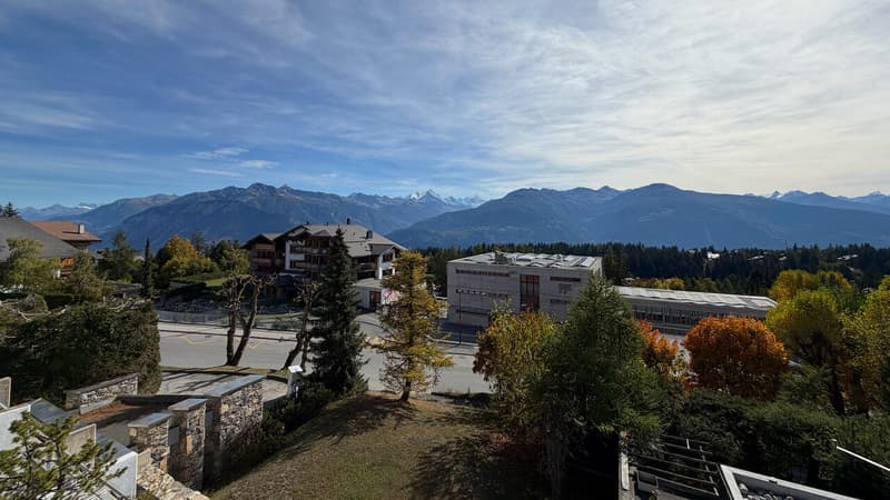 Vue depuis le balcon / View from the balcony / Vista dal balcone