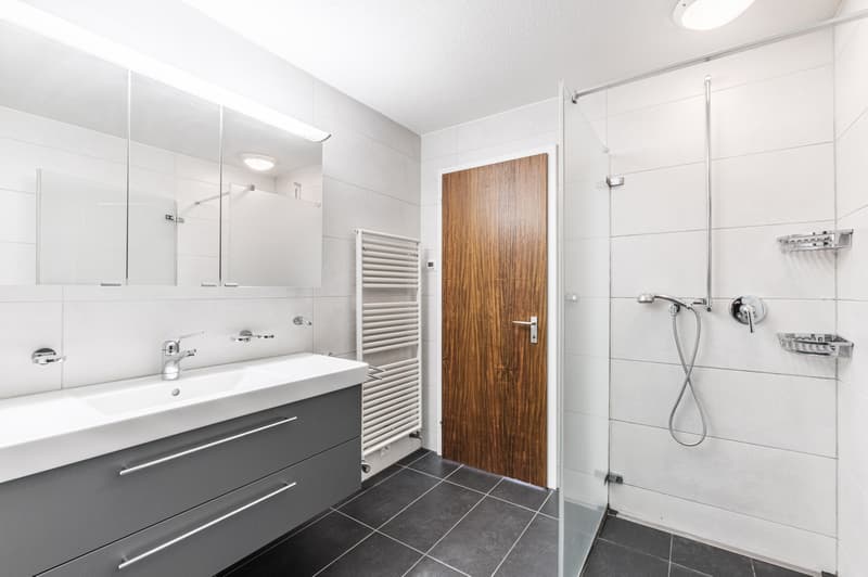 Bild 6 Badezimmer Erdgeschoss