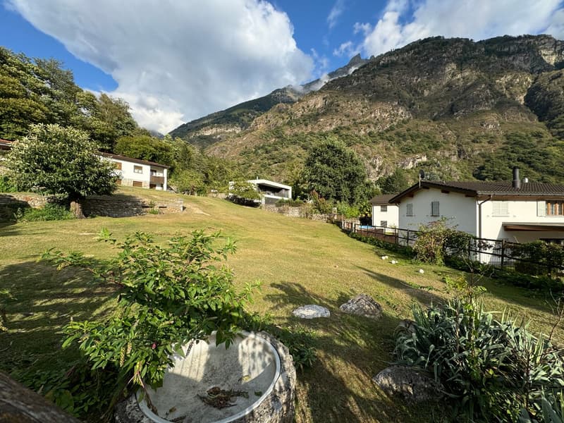 "Terreno edificabile per casa monofamiliare in bella zona a Biasca"