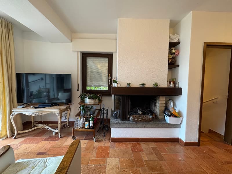 Casa con vista panoramica a Lugano-Figino (3)