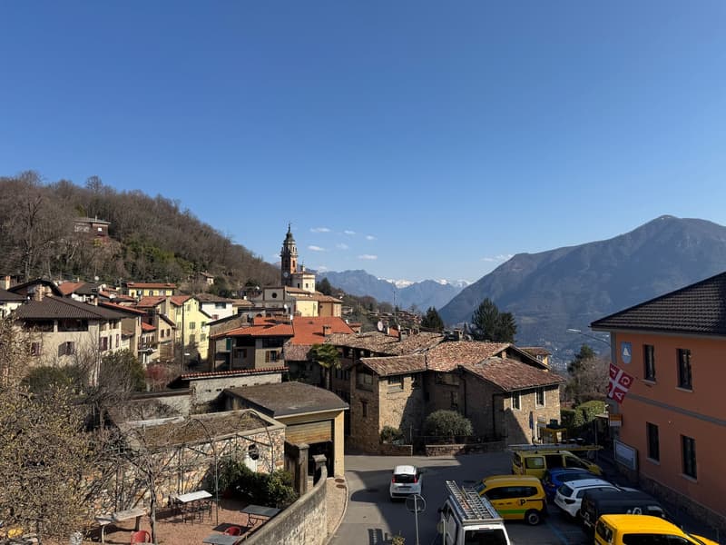 Esclusivo appartamento 5.5 in edificio storico a Lugano Carona (5)