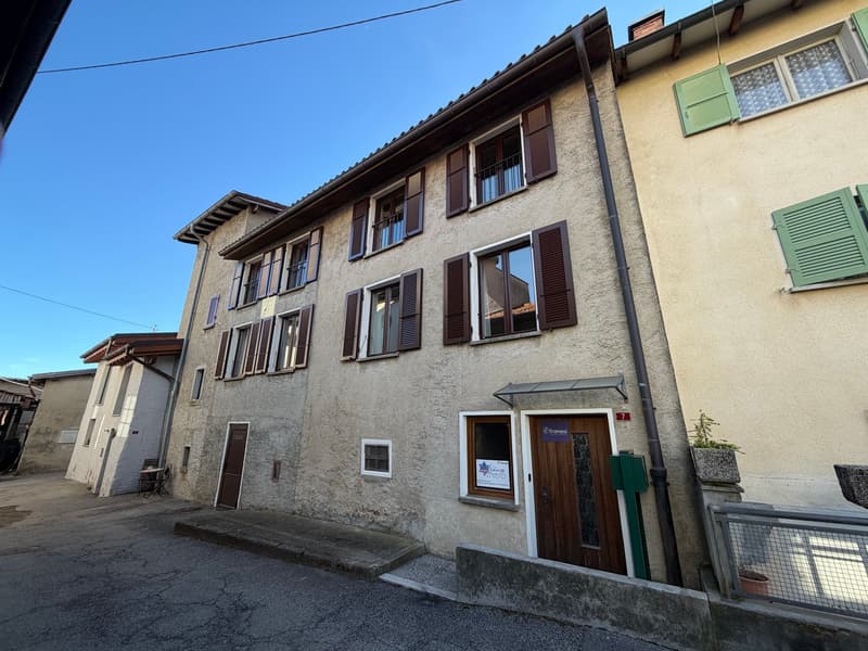 Grande casa da nucleo ad Arosio Alto Malcantone (14)