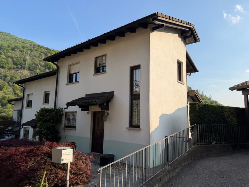 Casa con vista lago a Lugano-Figino / Haus mit Seeblick in Lugano-Figino (13)