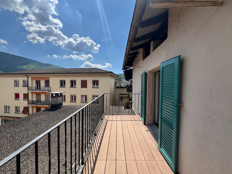 Appartamento 4.5 locali con vista lago a Ponte Tresa (1)
