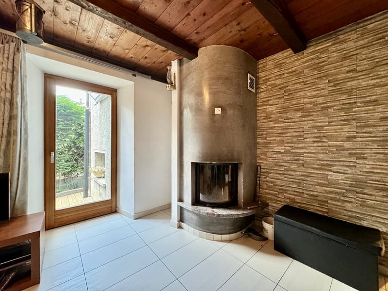 Casa 5.5 locali e un monolocale affittato nel nucleo di Biasca (3)