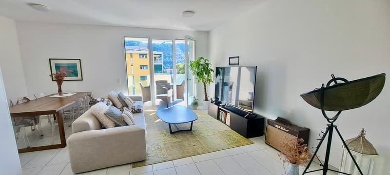 Moderno appartamento 3.5 locali con vista panoramica a Balerna (4)