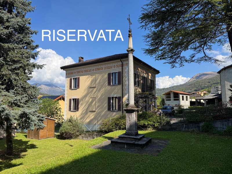 Vivere in una villa d'epoca a Cadro (1)