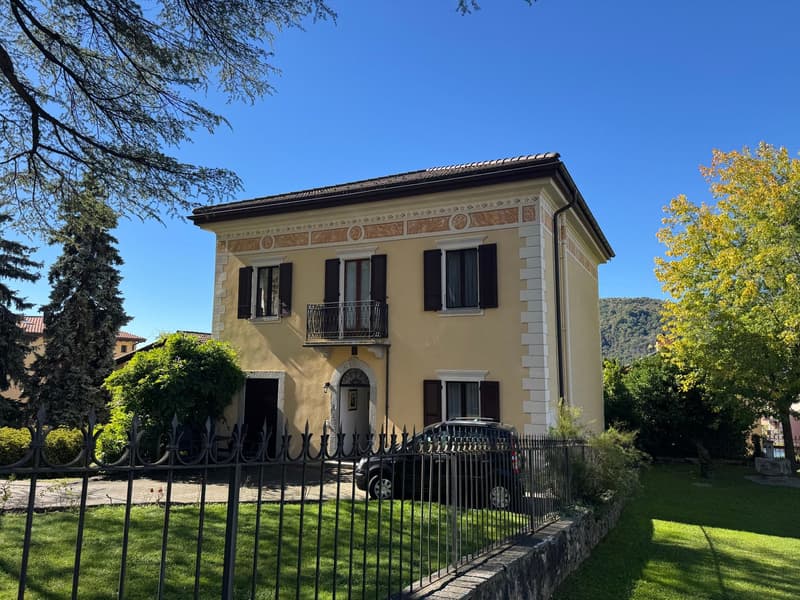 Vivere in una villa d'epoca a Cadro (2)