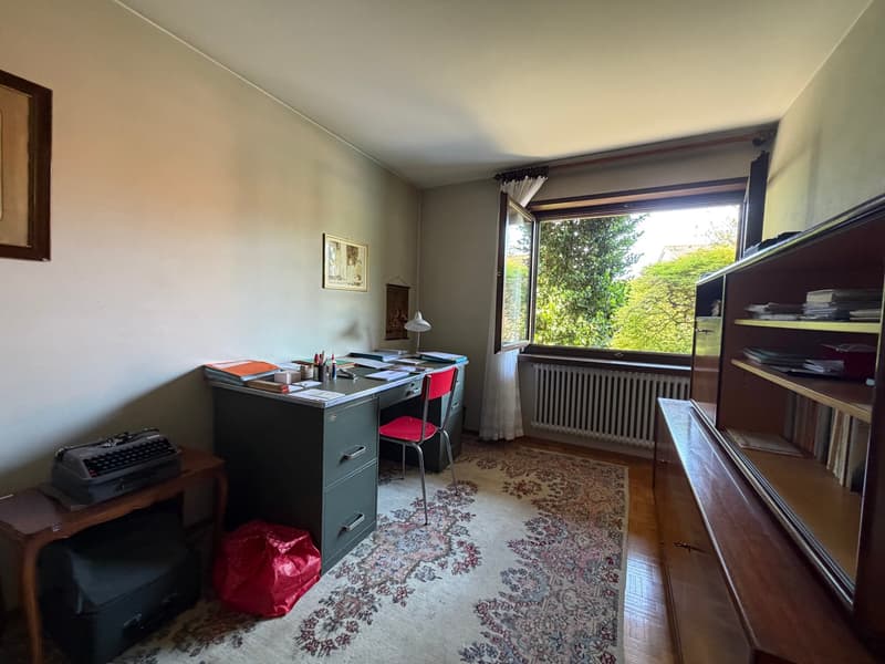 Grande villa signorile anni 70 di 7.5 locali con piscina a Lugano Cadro (17)